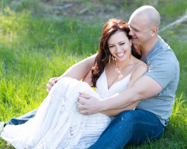 Kaitlin and Clayton Schleusner Engagement Photo