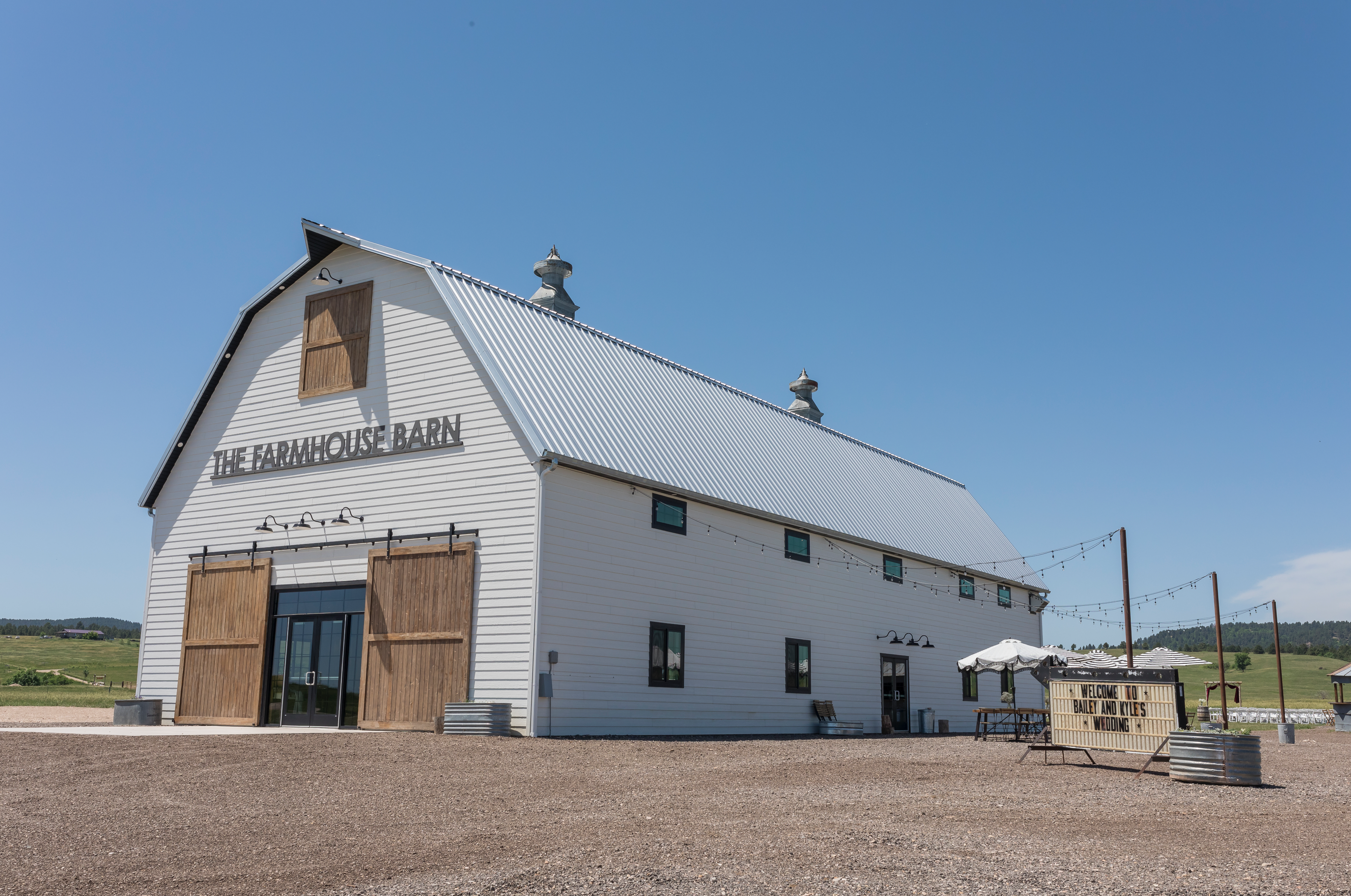 The Farmhouse Barn Vendor Photo