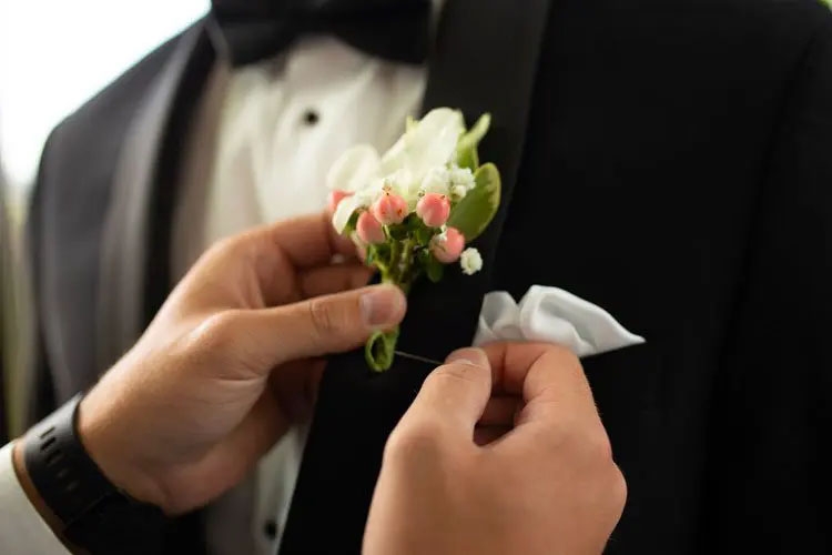 Roots Wedding Florals Vendor Photo