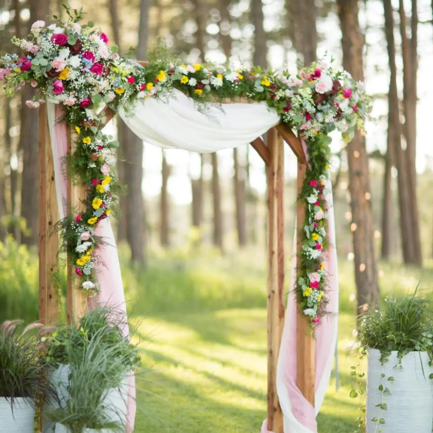 Roots Wedding Florals Vendor Photo