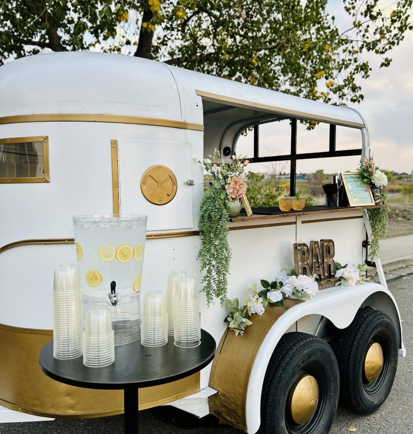 Roaming Refreshments Vendor Photo